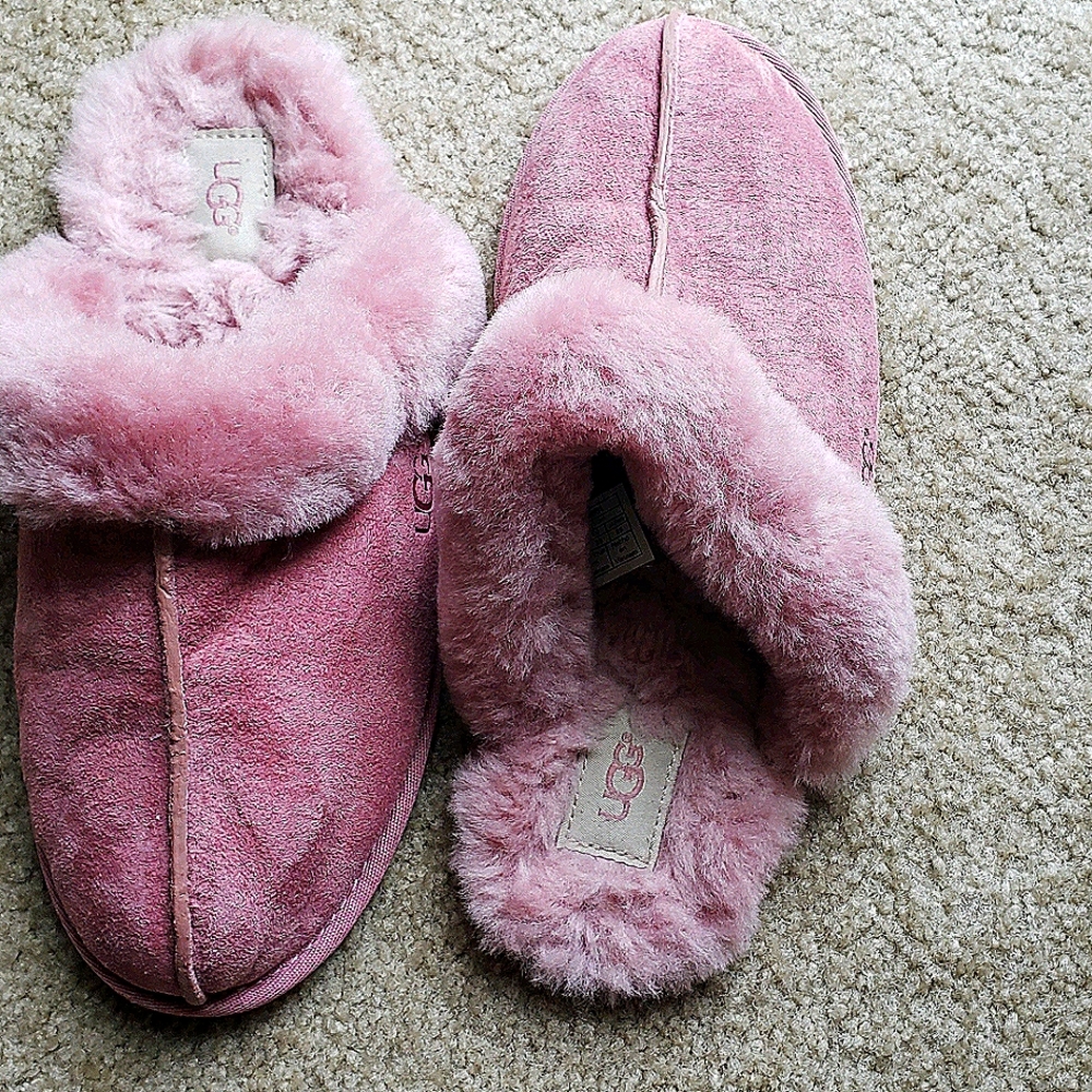 UGG Women's SCUFFETTE
